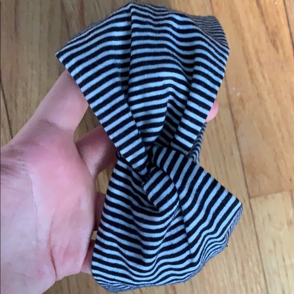 Striped, wrap headband - Picture 2 of 2